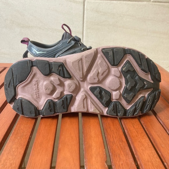 Hoka Athletic Sandal Sz 6 Women’s - Picture 4 of 4